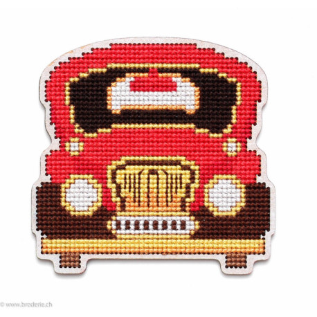 RTO, kit sur bois perforé déco - magnet voiture rouge (RTOEHW046)