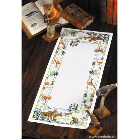 Permin, kit chemin de table animaux de la fôret (PE68-8135)